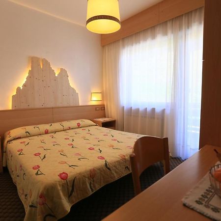 Hotel Miramonti Vigo di Fassa Bagian luar foto