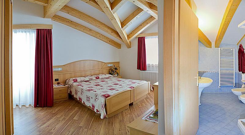 Hotel Miramonti Vigo di Fassa Bagian luar foto